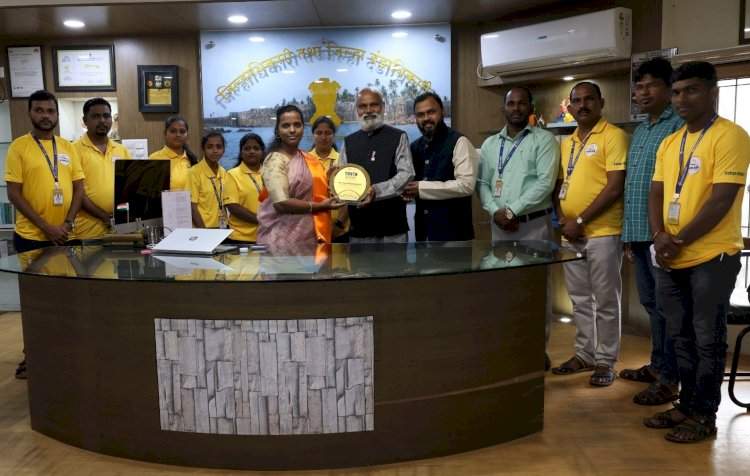 जिल्हाधिकारी तृप्ती धोडमिसे 'युथ आयकॉन अवॉर्ड २०२५' ने सन्मानित