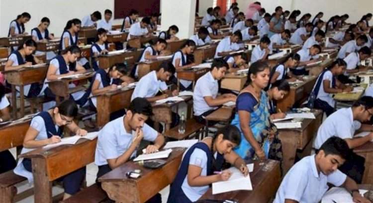 बारावीच्या पहिल्या पेपरला कॉपीचा सुळसुळाट