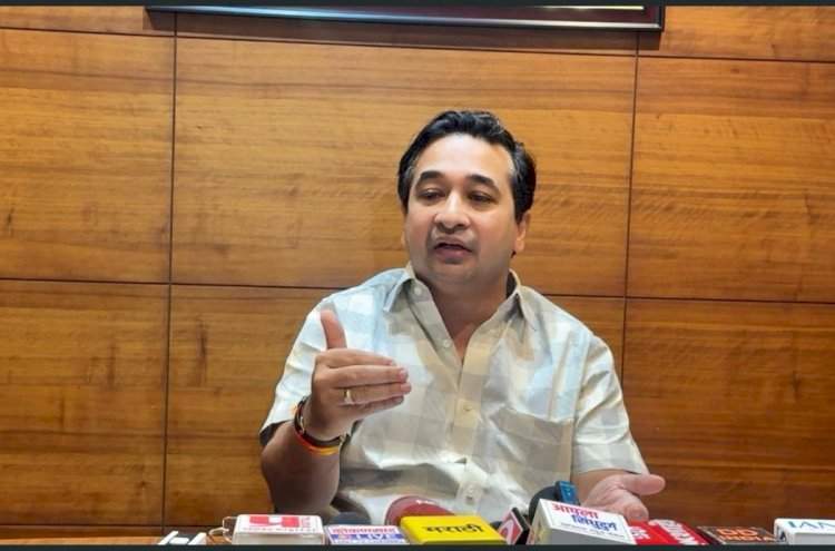 पालकमंत्री नितेश राणे यांनी घेतला आंबा पिक संरक्षणासाठी पुढाकार....४.५ कोटींचा निधी जिल्हा नियोजनातून उपलब्ध करून देणार....राणे यांचा पत्रकार परिषदेत विश्वास