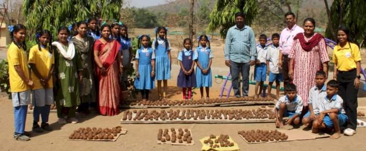 कोकण संस्थेचा अनोखा उपक्रम; विद्यार्थ्यांनी उभारली 'इको गुढी'