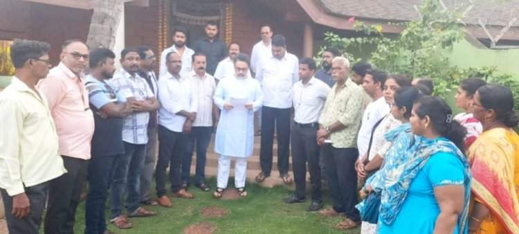 पिग्मी एजंट यांनी घेतली आमदार निलेश राणे यांची भेट