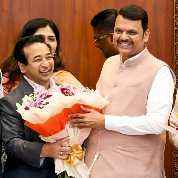 मुख्यमंत्री देवेंद्र फडणवीस महाराष्ट्राच्या उज्ज्वल भविष्याचे शिल्पकार.....वाढदिवसानिमित्त लेख लिहून मंत्री नितेश राणे यांनी मुख्यमंत्र्यांना दिल्या शुभेच्छा...