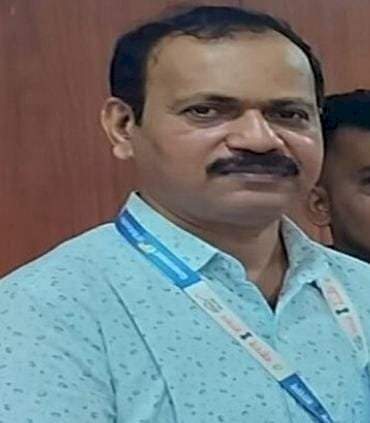 सावंतवाडी नायब तहसीलदार मनोज मुसळे यांचे हृदयविकाराच्या झटक्याने निधन.